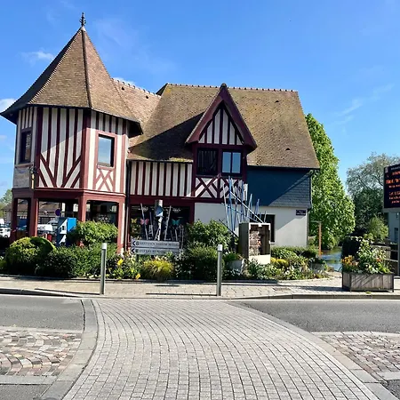 Veritable Chaumiere Normande Familiale Proche Bourg - Sauna - Fitness